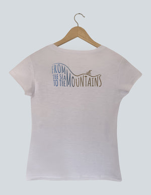 
                  
                    T-Shirt To The Mountains Branca Feminina
                  
                